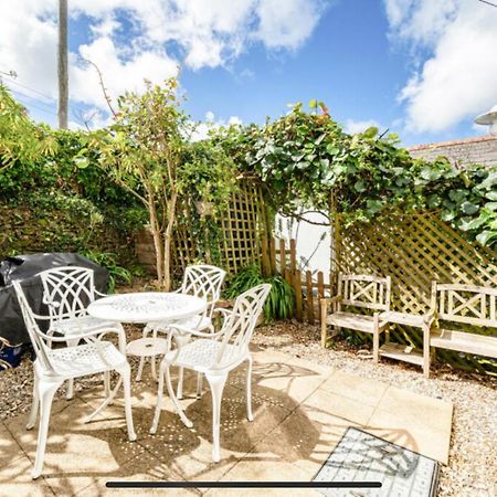 Villa Little Karenza Is The Perfect Cornish Getaway Saint Anthony Exterior foto